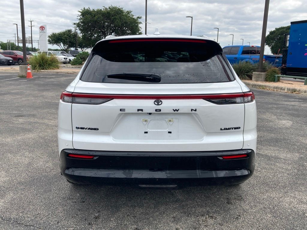 2025 Toyota Crown Signia Limited San Antonio TX
