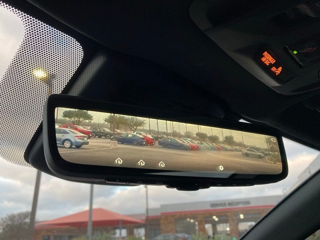 2025 Toyota Crown Signia Limited San Antonio TX