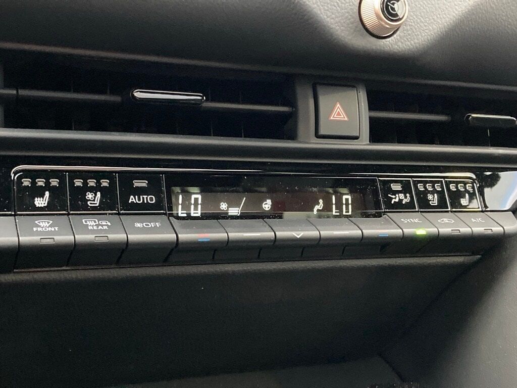 2025 Toyota Crown Signia Limited San Antonio TX