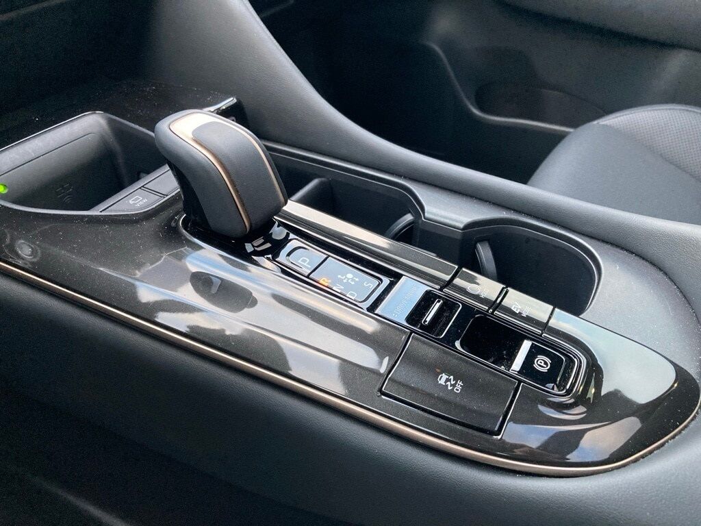 2025 Toyota Crown Signia Limited San Antonio TX