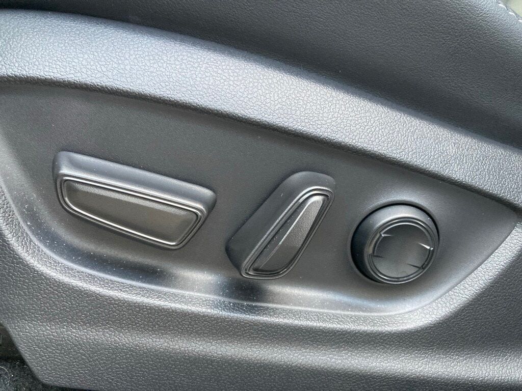 2025 Toyota Crown Signia Limited San Antonio TX