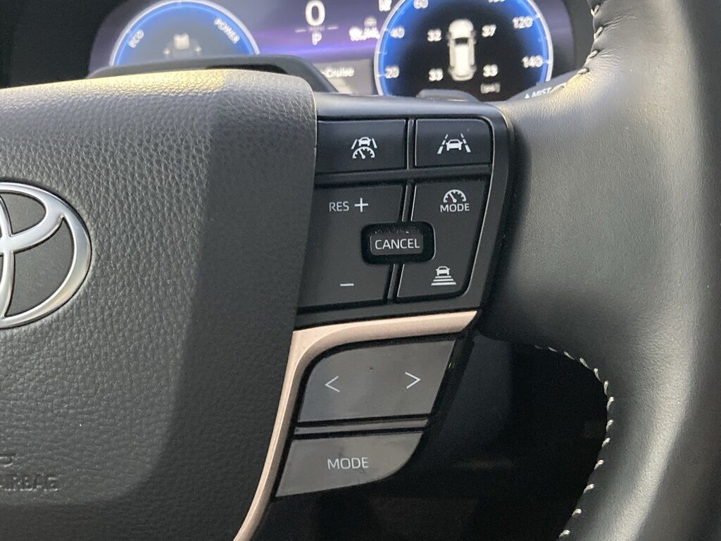 2025 Toyota Crown Signia Limited San Antonio TX