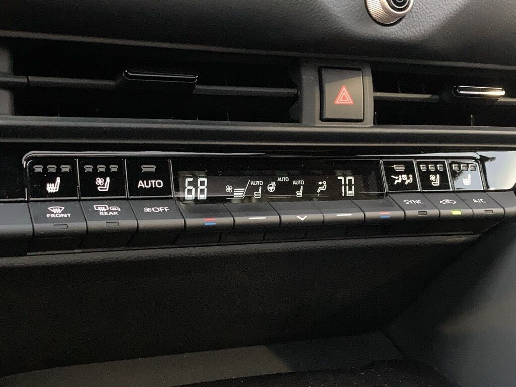 2025 Toyota Crown Signia Limited San Antonio TX