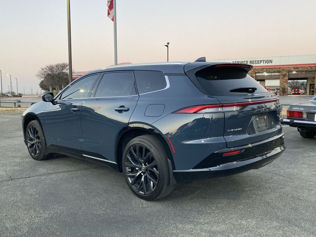 2025 Toyota Crown Signia Limited San Antonio TX