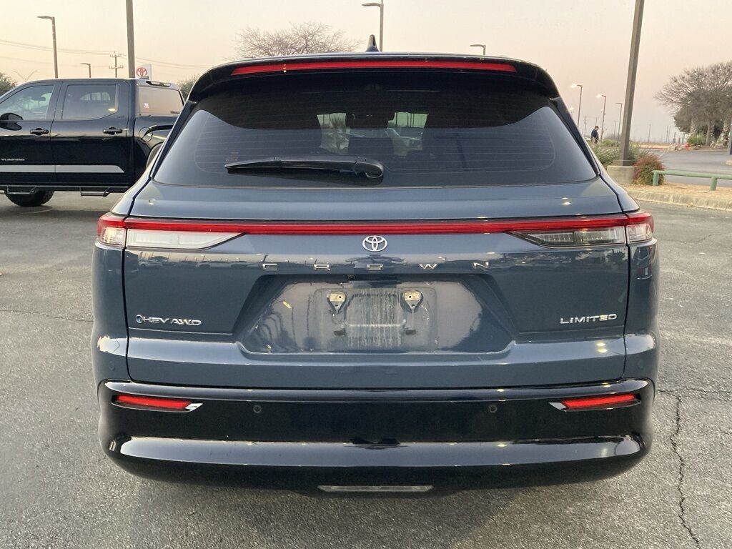 2025 Toyota Crown Signia Limited San Antonio TX