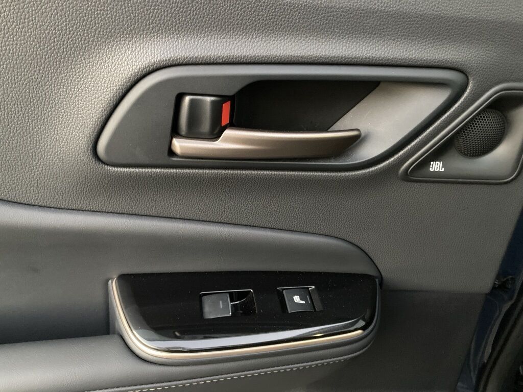 2025 Toyota Crown Signia Limited San Antonio TX