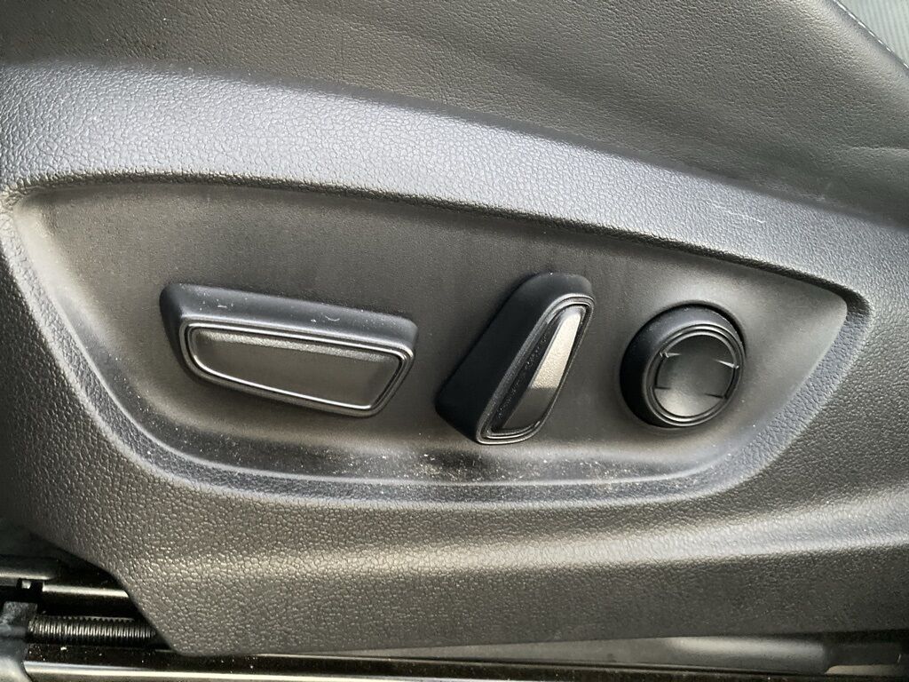 2025 Toyota Crown Signia Limited San Antonio TX