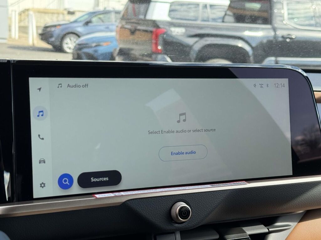 2025 Toyota Crown Signia Limited Fredericksburg VA