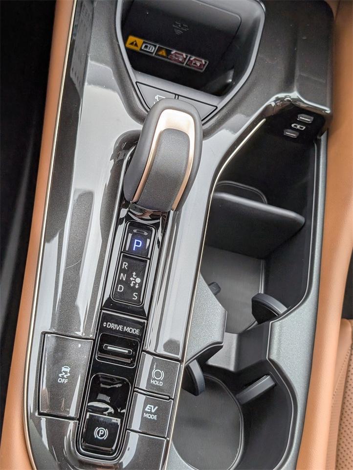 2025 Toyota Crown Signia Limited Cockeysville MD