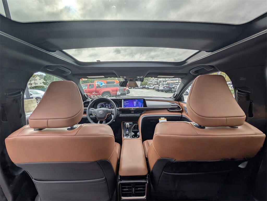 2025 Toyota Crown Signia Limited Cockeysville MD