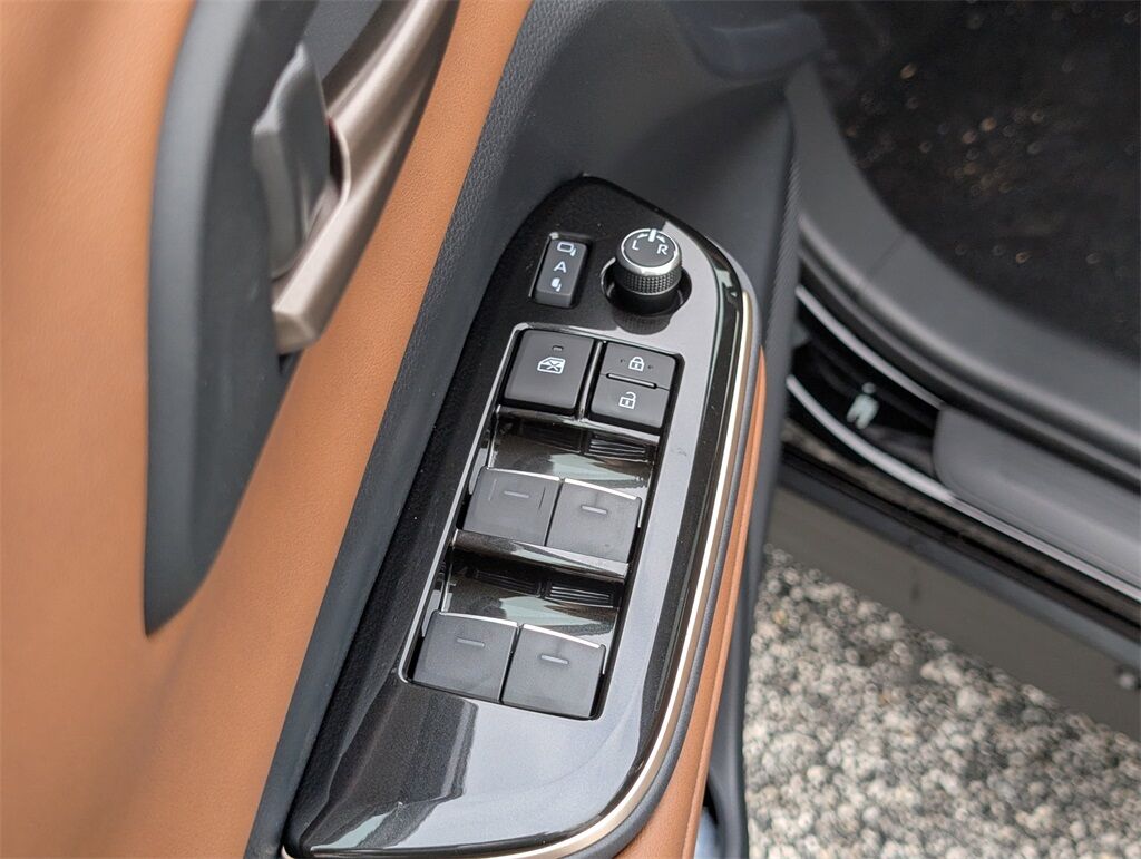 2025 Toyota Crown Signia Limited Cockeysville MD