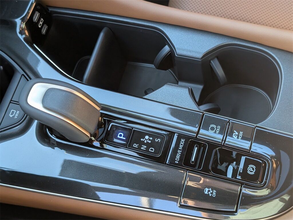 2025 Toyota Crown Signia Limited Cockeysville MD