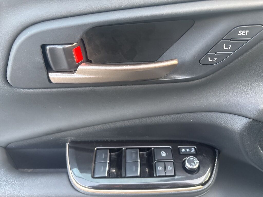 2025 Toyota Crown Signia Limited Cockeysville MD