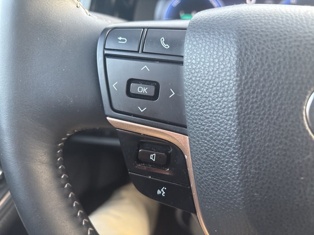 2025 Toyota Crown Signia Limited Cockeysville MD