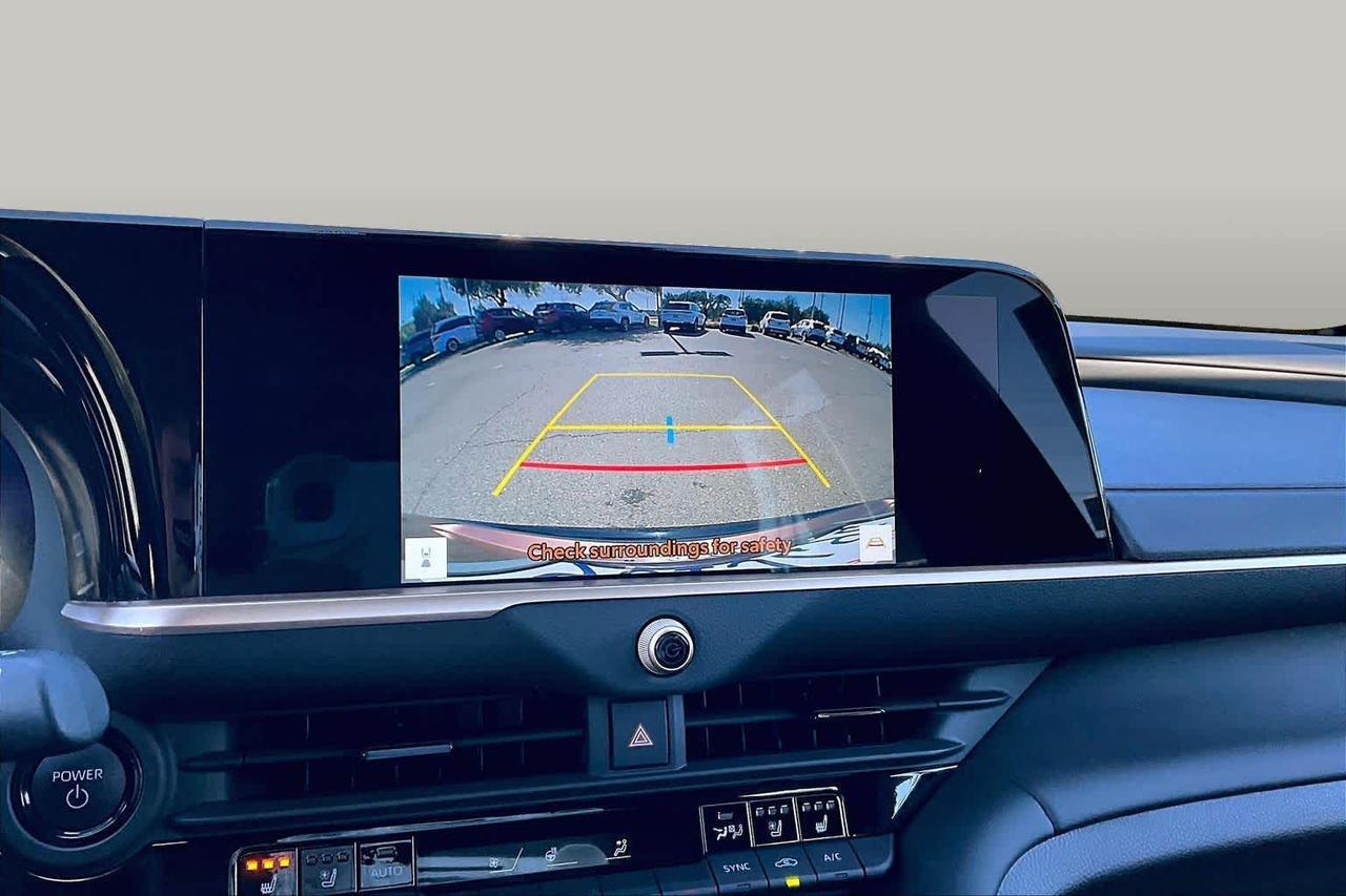 2025 Toyota Crown Signia XLE Folsom CA