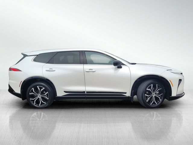 2025 Toyota Crown Signia XLE