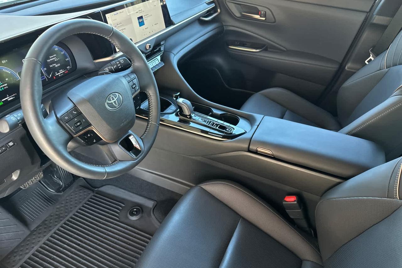 2025 Toyota Crown Signia XLE Roseville CA