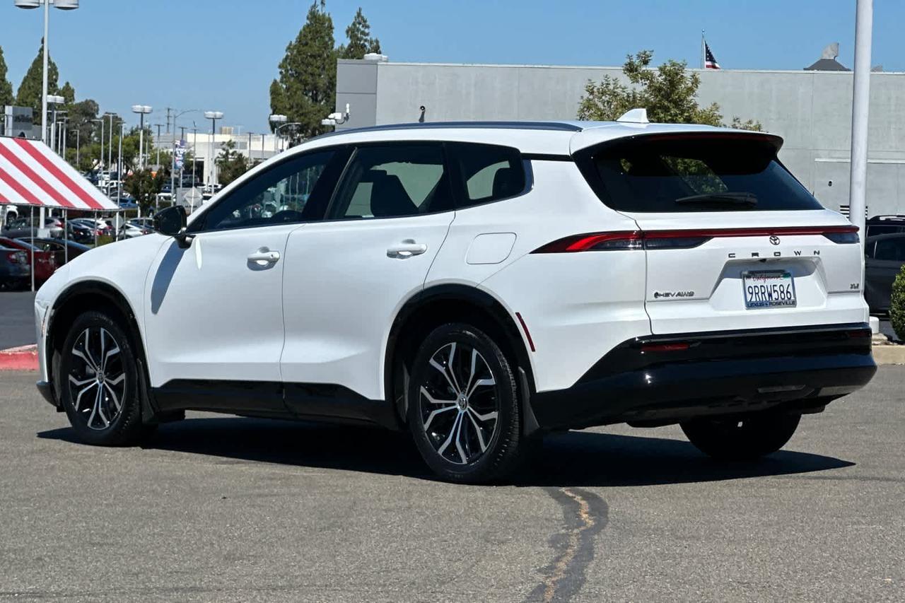 2025 Toyota Crown Signia XLE Roseville CA
