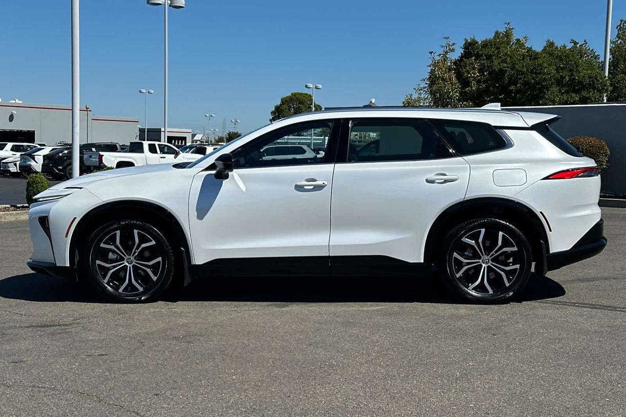 2025 Toyota Crown Signia XLE Roseville CA