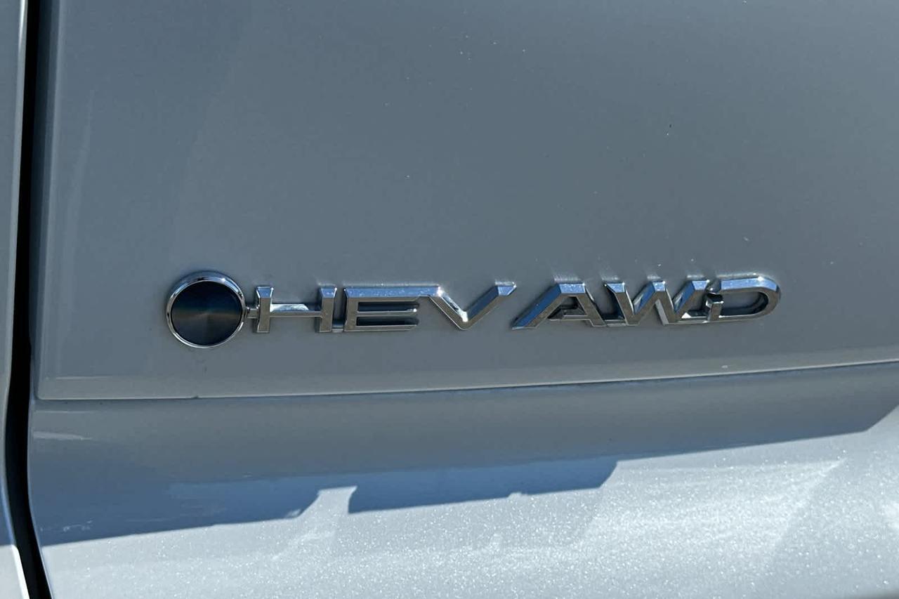 2025 Toyota Crown Signia XLE Roseville CA