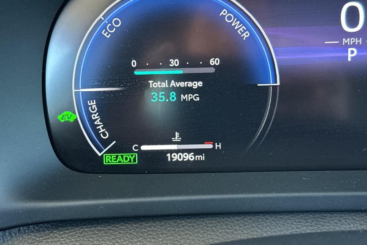 2025 Toyota Crown Signia XLE Roseville CA