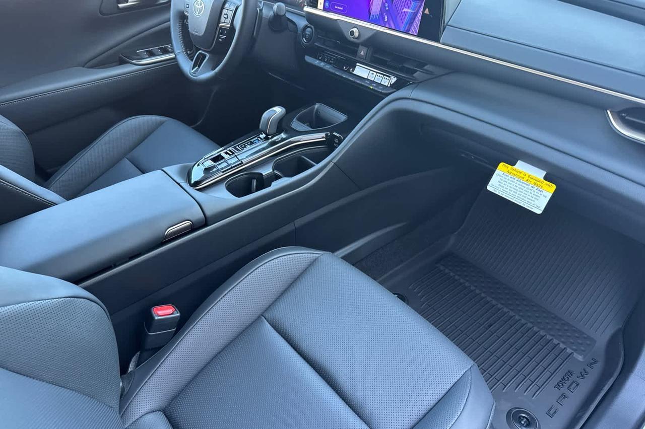 2025 Toyota Crown Signia XLE Roseville CA