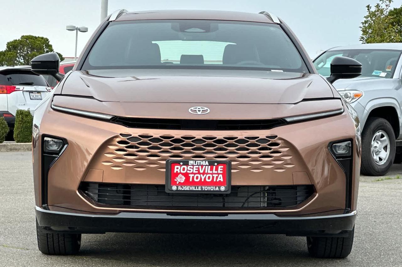 2025 Toyota Crown Signia XLE Roseville CA