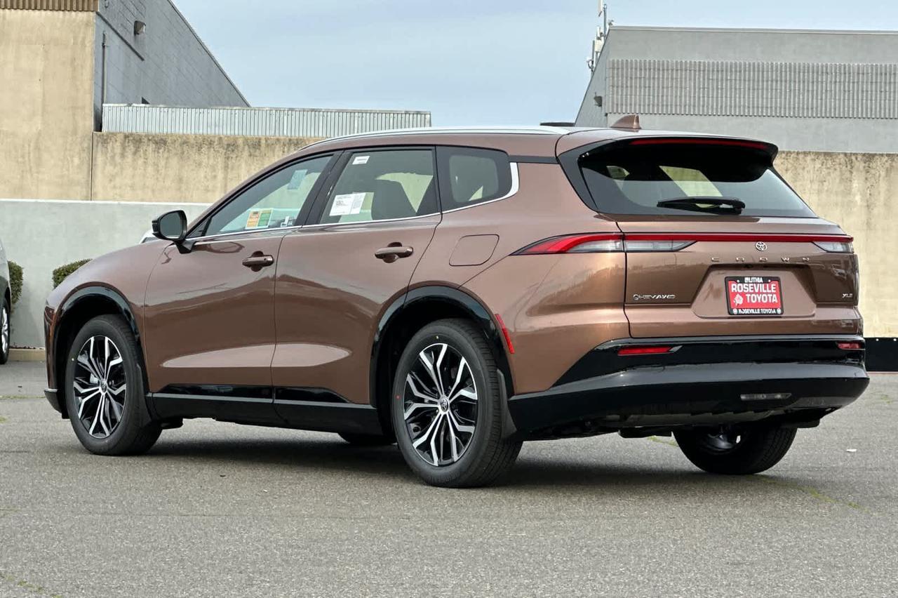 2025 Toyota Crown Signia XLE Roseville CA