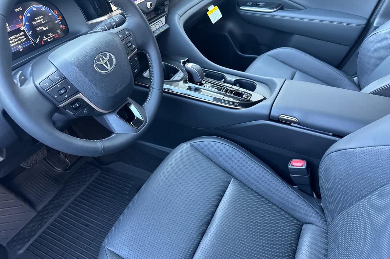 2025 Toyota Crown Signia XLE Roseville CA