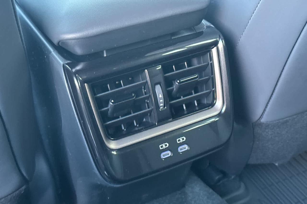 2025 Toyota Crown Signia XLE Roseville CA