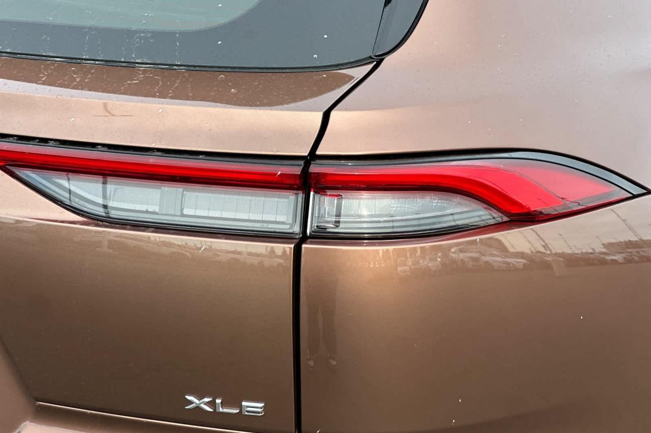 2025 Toyota Crown Signia XLE Roseville CA