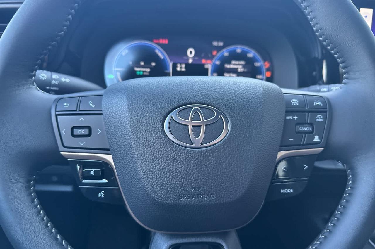 2025 Toyota Crown Signia XLE Roseville CA