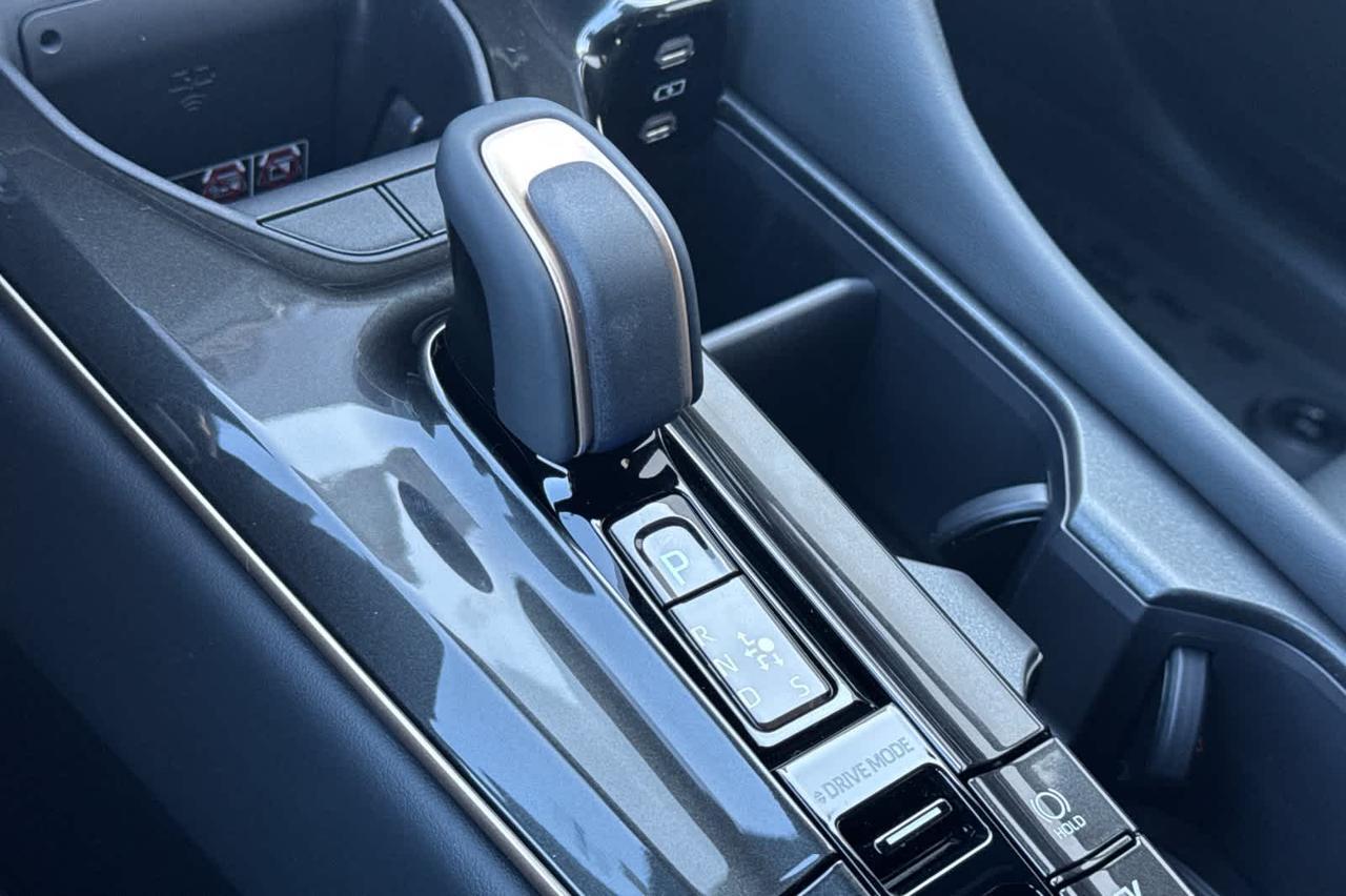 2025 Toyota Crown Signia XLE Roseville CA