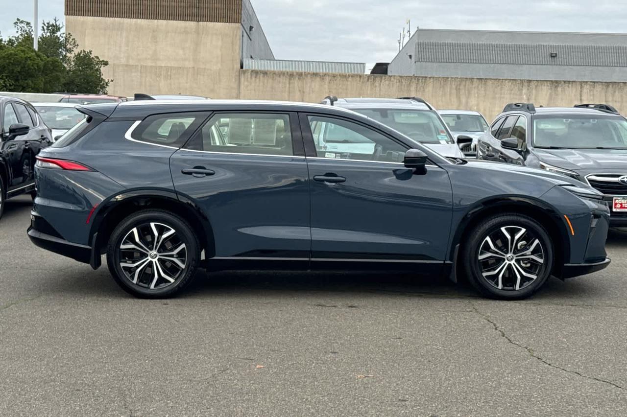 2025 Toyota Crown Signia XLE Roseville CA