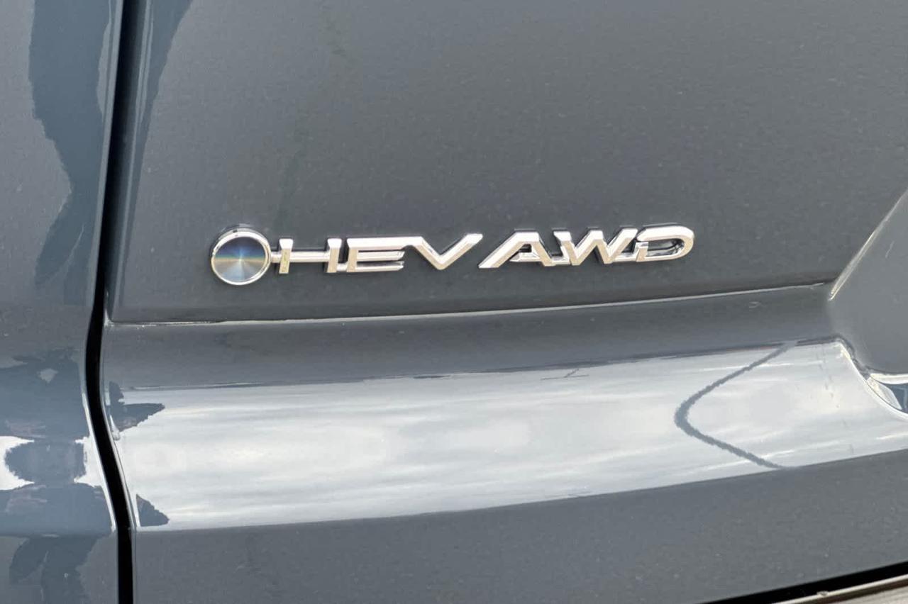 2025 Toyota Crown Signia XLE Roseville CA