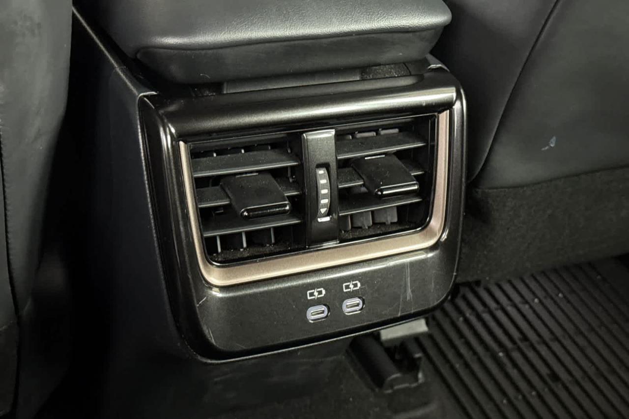 2025 Toyota Crown Signia XLE Roseville CA