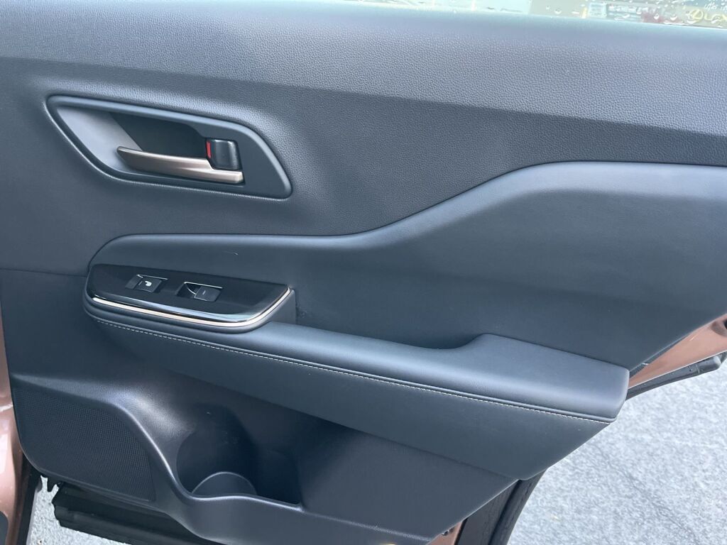 2025 Toyota Crown Signia XLE Richmond VA