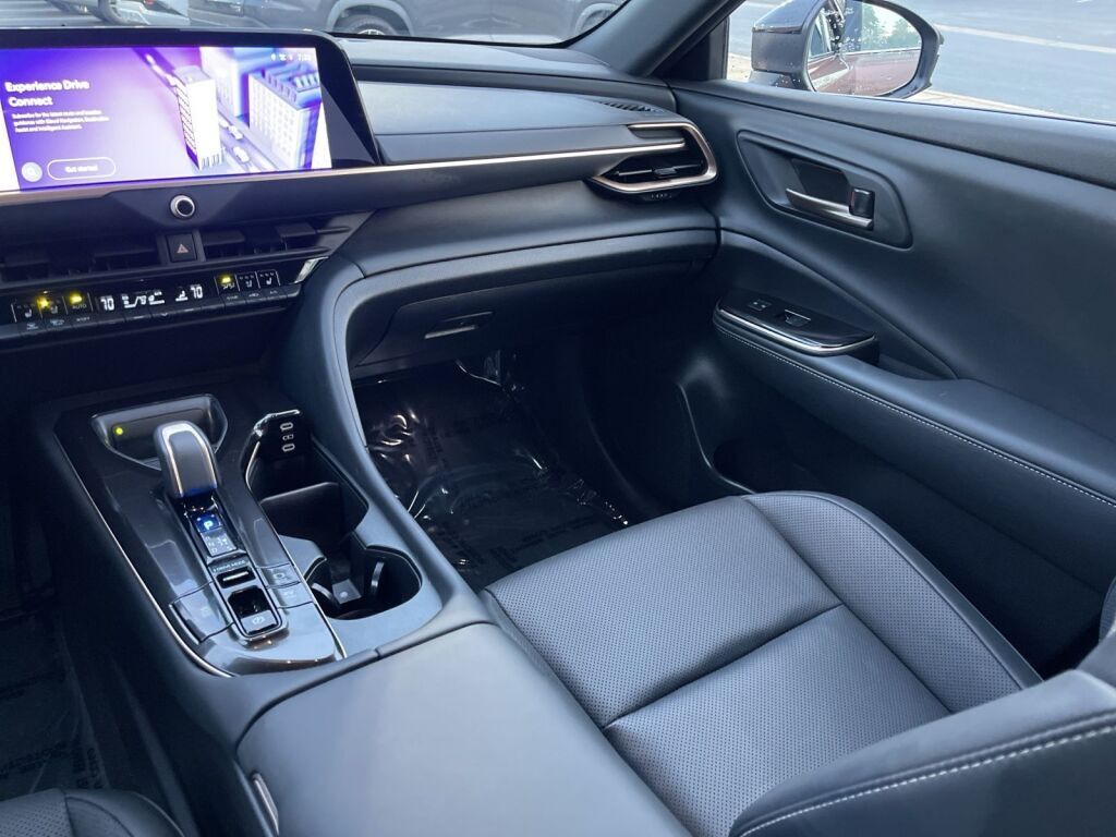 2025 Toyota Crown Signia XLE Richmond VA