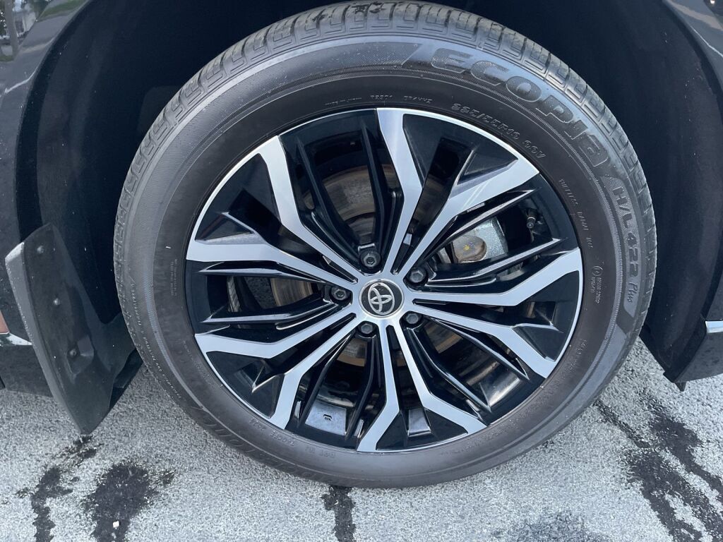 2025 Toyota Crown Signia XLE Richmond VA