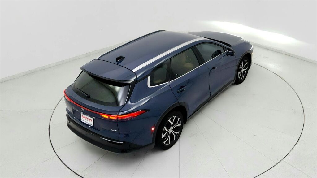 2025 Toyota Crown Signia XLE Laurel MD