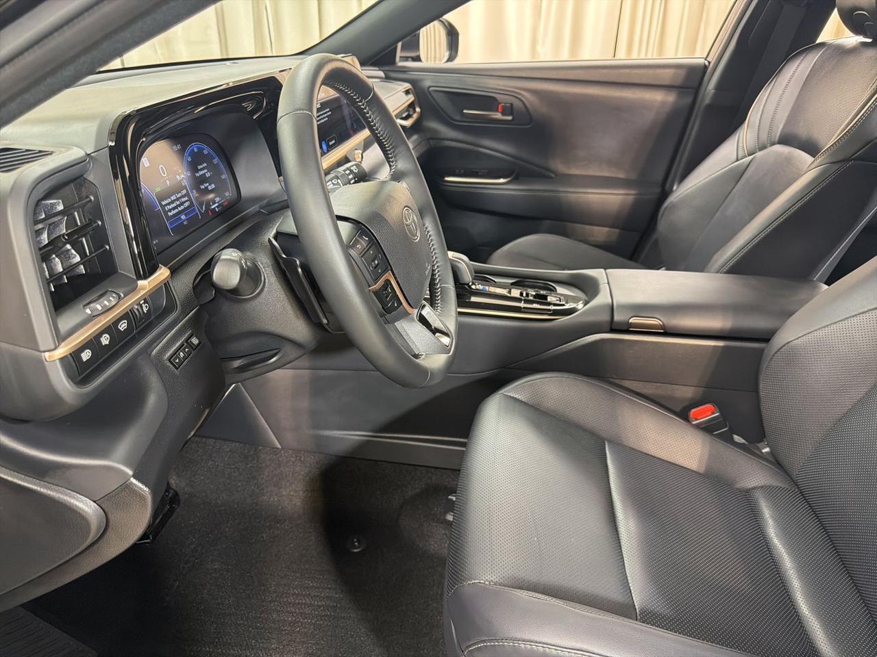 2025 Toyota Crown Signia XLE Springfield VA
