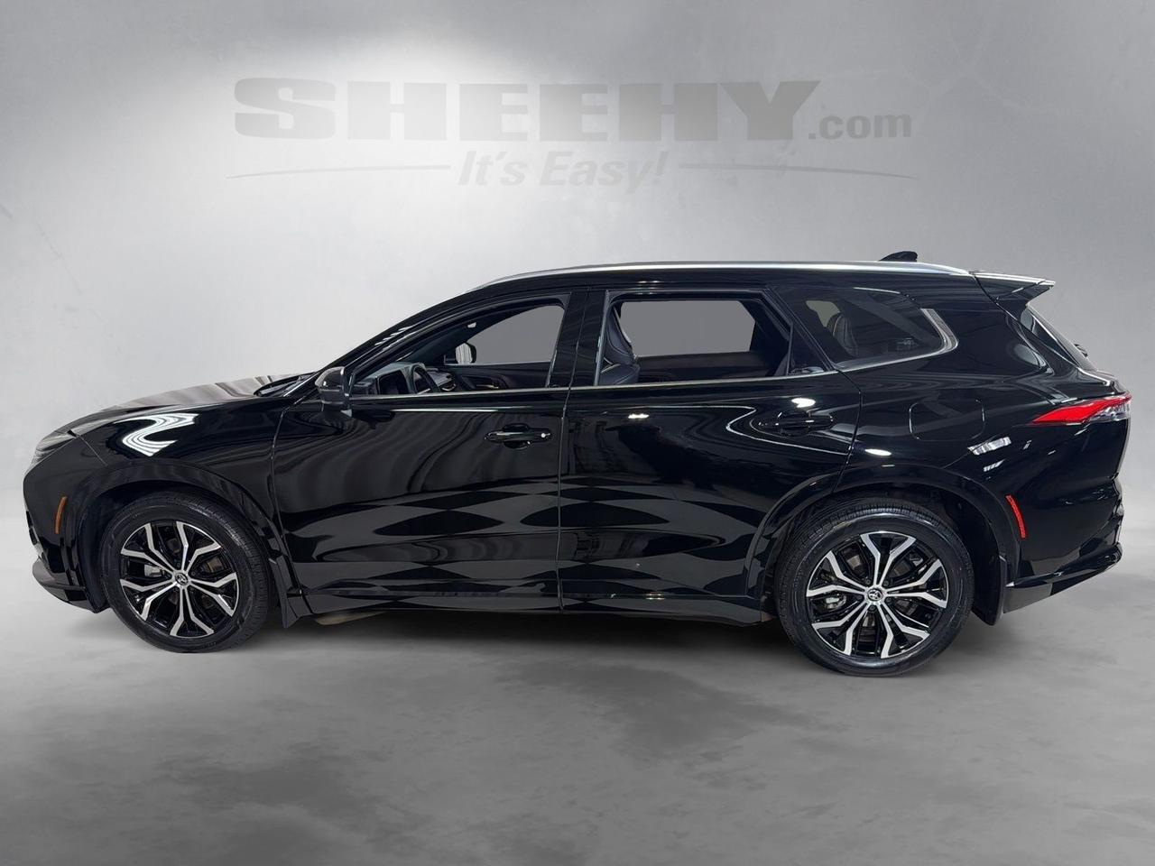 2025 Toyota Crown Signia XLE Springfield VA