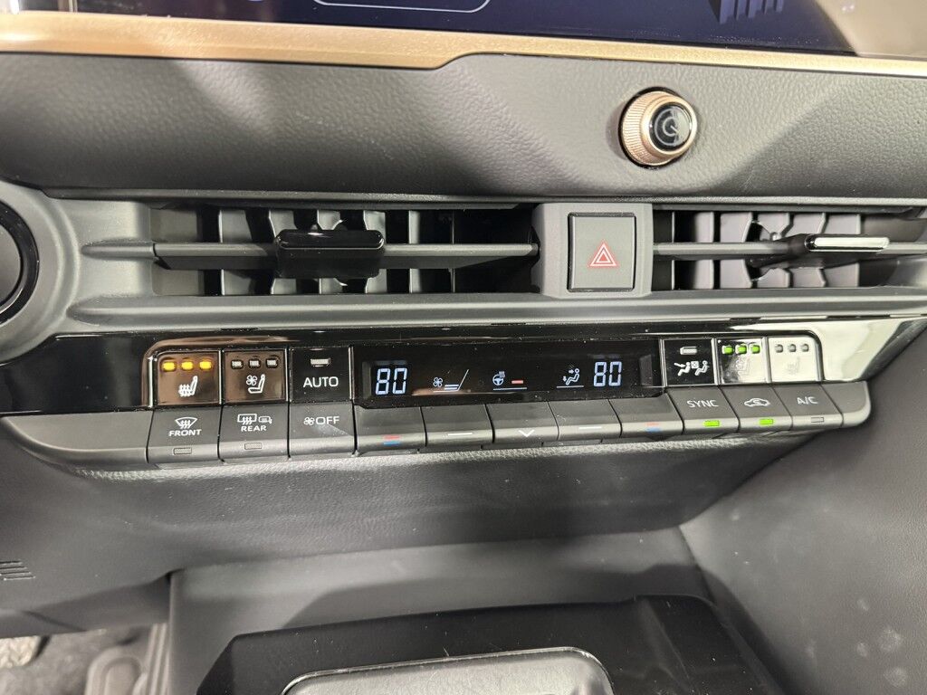 2025 Toyota Crown XLE AWD Maumee OH