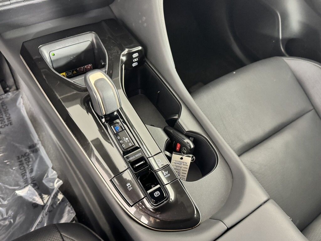 2025 Toyota Crown XLE AWD Maumee OH