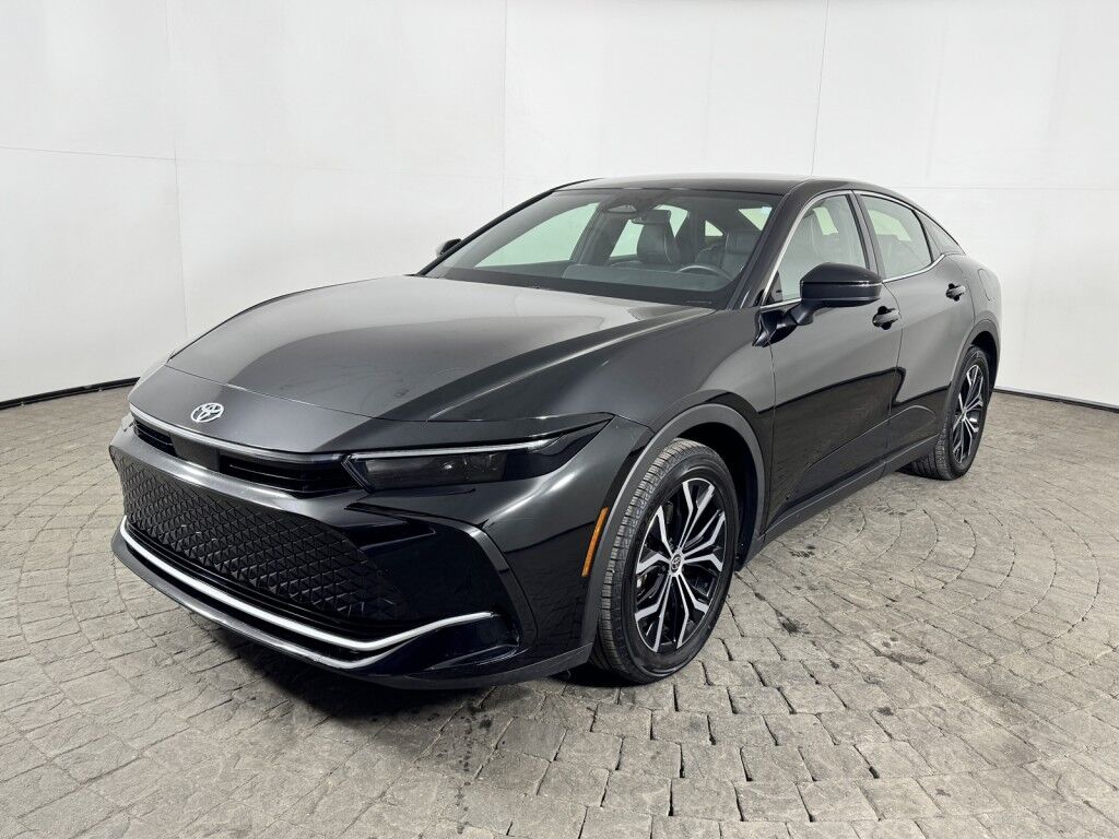 2025 Toyota Crown XLE AWD Maumee OH