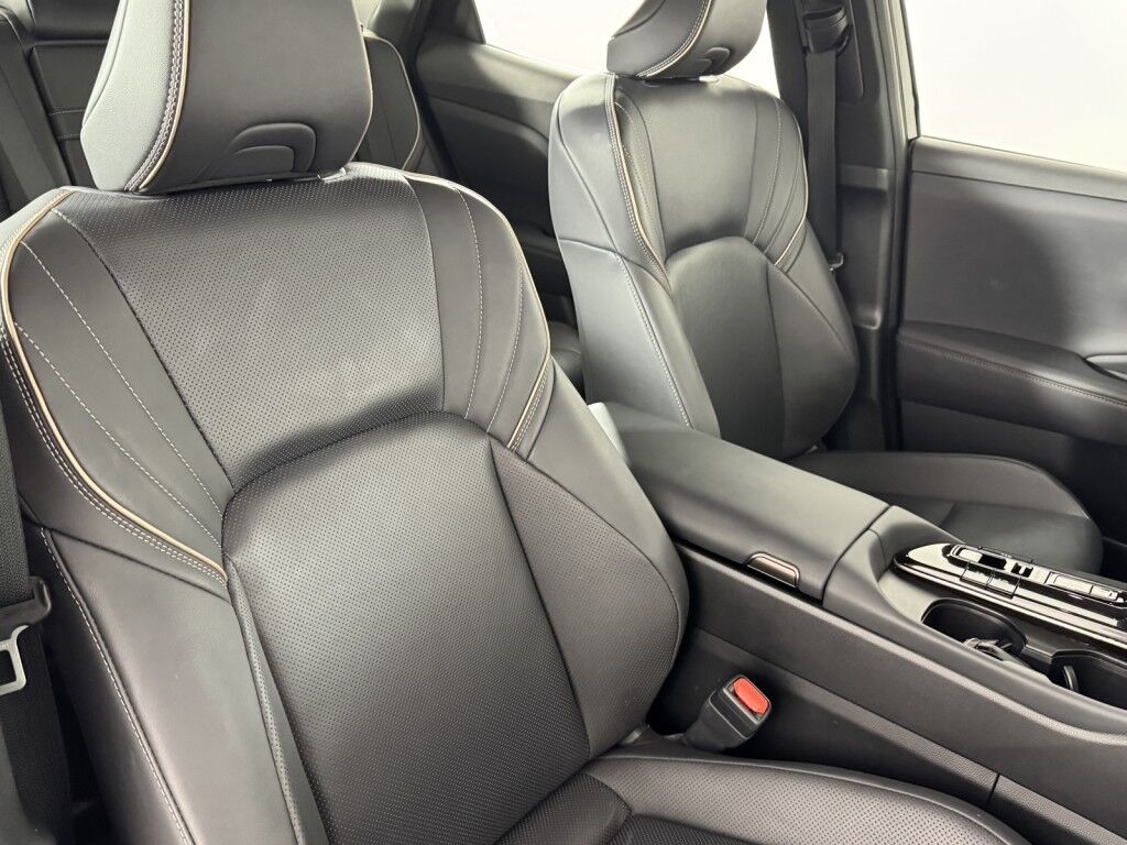 2025 Toyota Crown XLE AWD Maumee OH