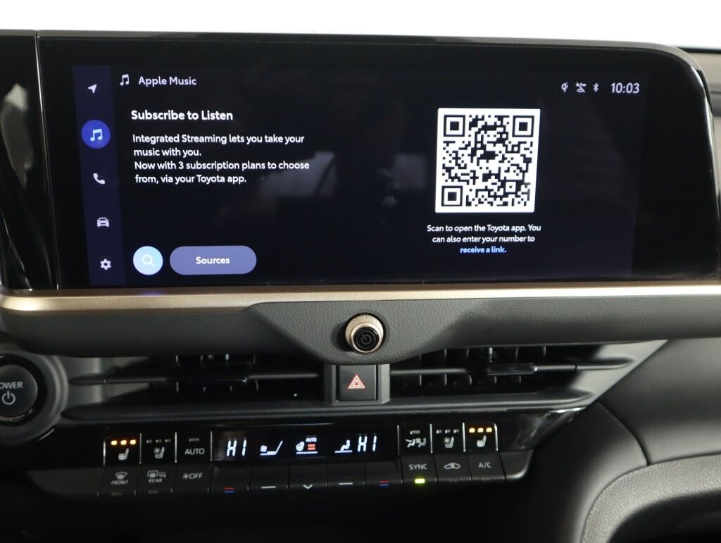 2025 Toyota Crown XLE AWD Maumee OH