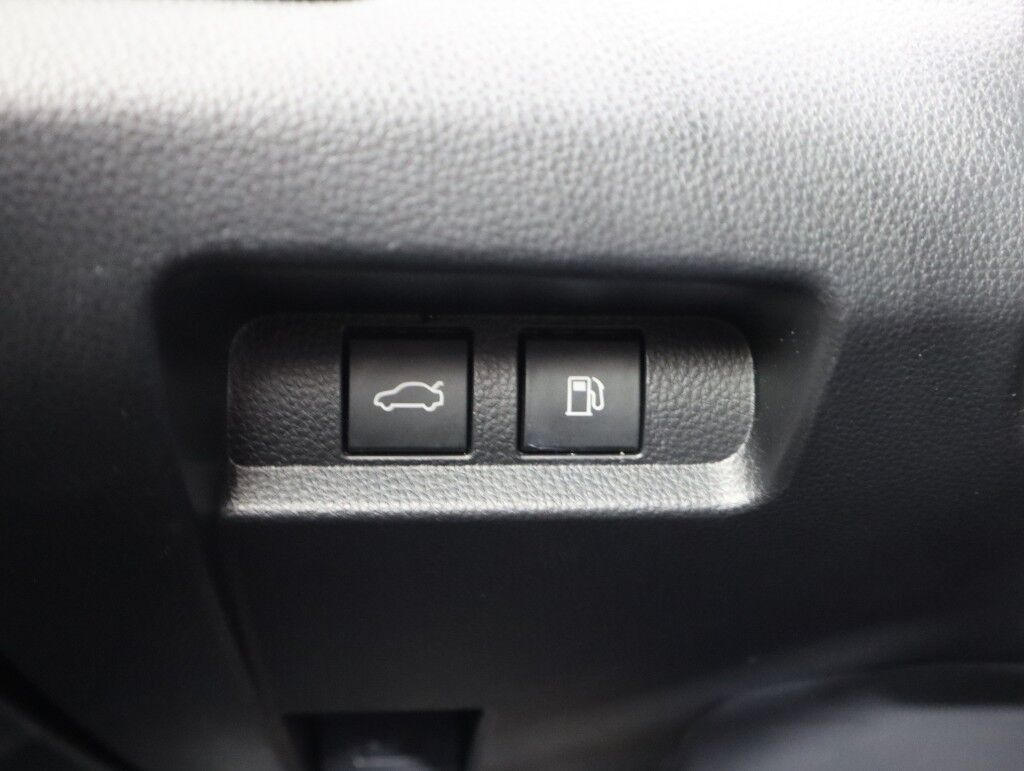 2025 Toyota Crown XLE Maumee OH