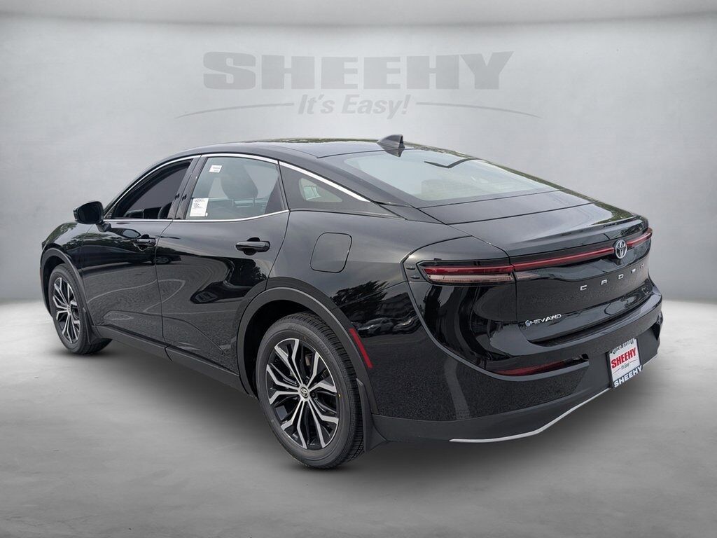 2025 Toyota Crown XLE
