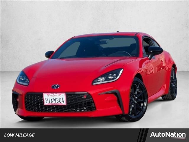 2025 Toyota GR86 Premium